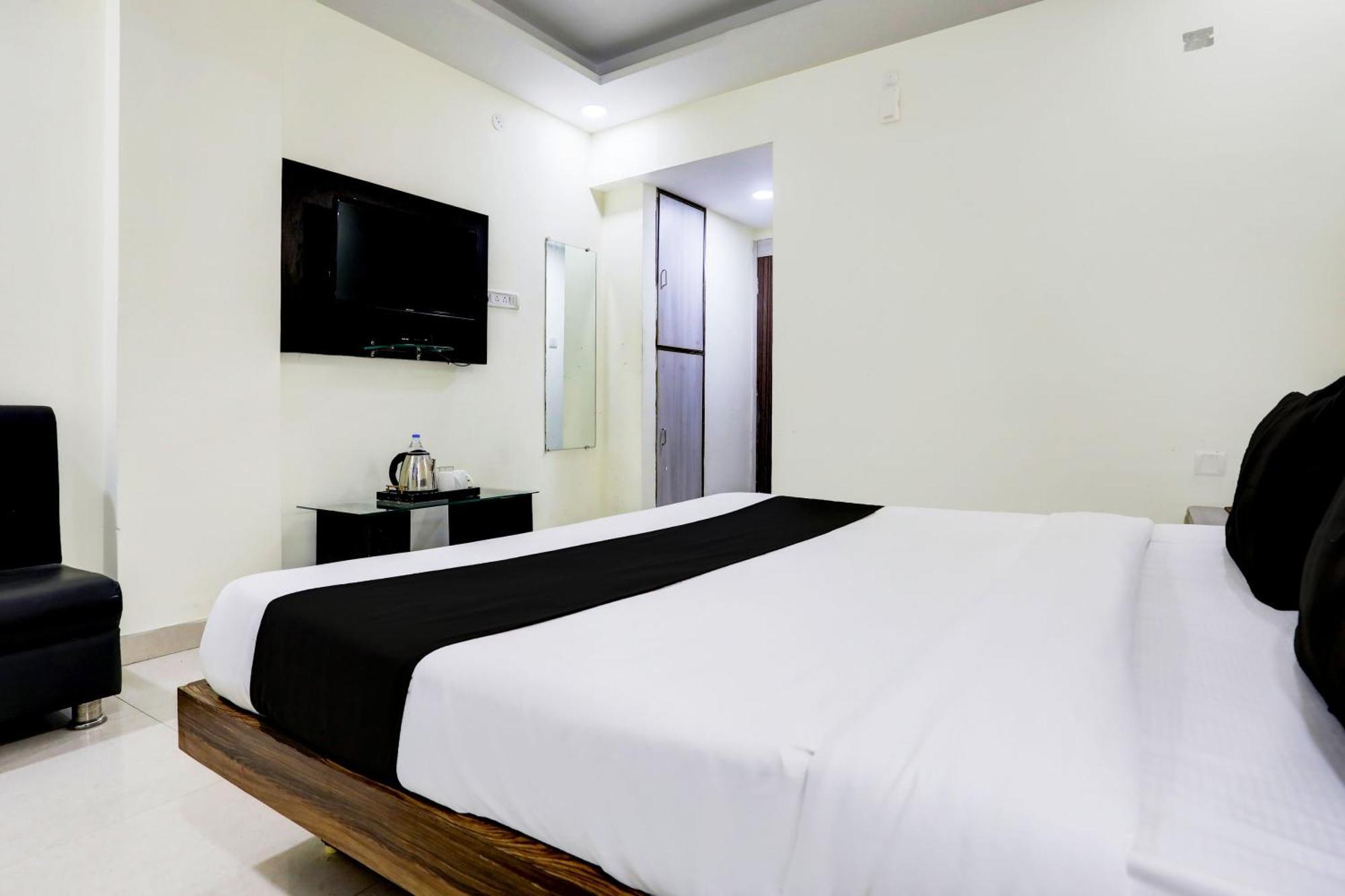 Samarda Kaliāsot Super Townhouse Hoshangabad Road Near Aashima Mall מראה חיצוני תמונה