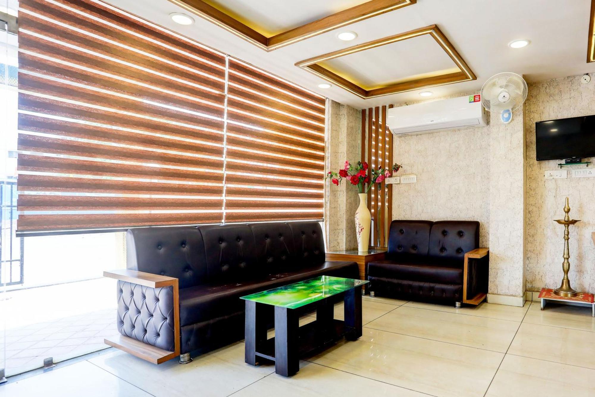 Samarda Kaliāsot Super Townhouse Hoshangabad Road Near Aashima Mall מראה חיצוני תמונה