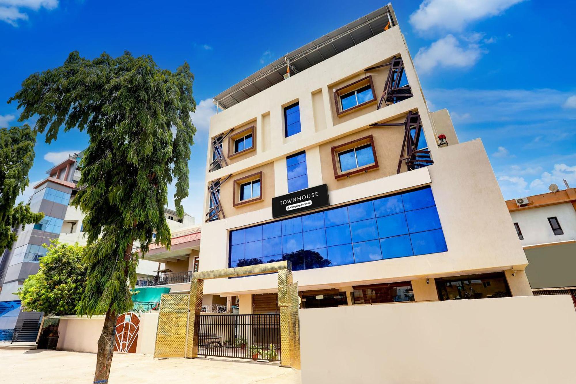 Samarda Kaliāsot Super Townhouse Hoshangabad Road Near Aashima Mall מראה חיצוני תמונה