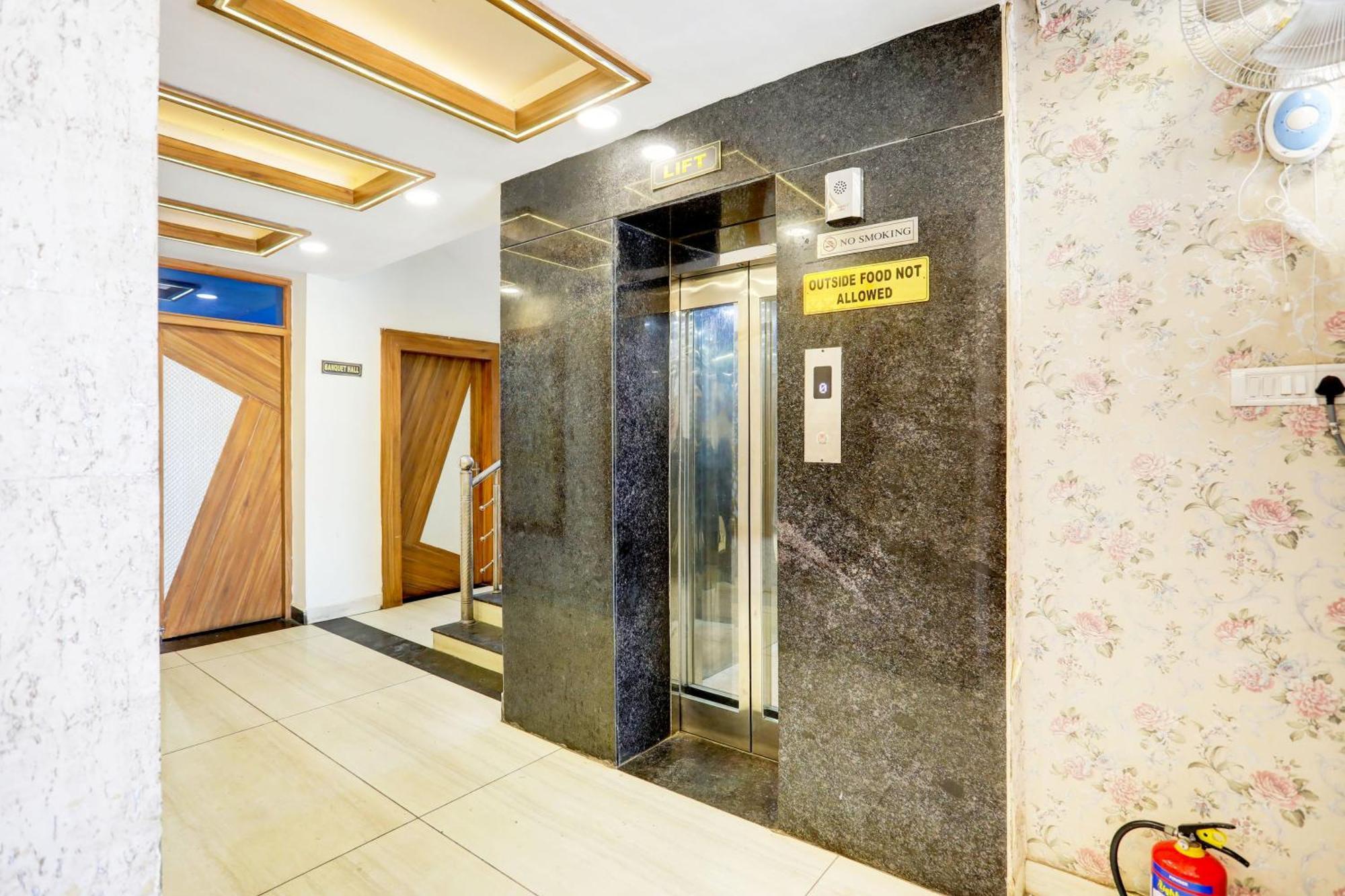 Samarda Kaliāsot Super Townhouse Hoshangabad Road Near Aashima Mall מראה חיצוני תמונה